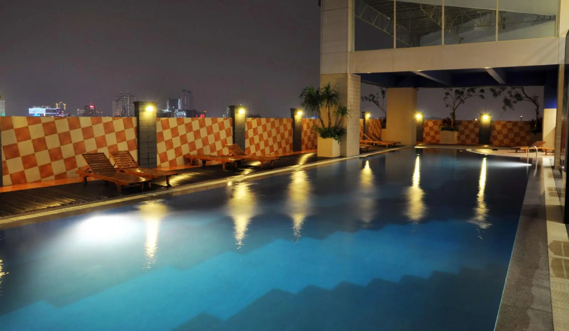 Foto - Best Western Mangga Dua Hotel & Residence