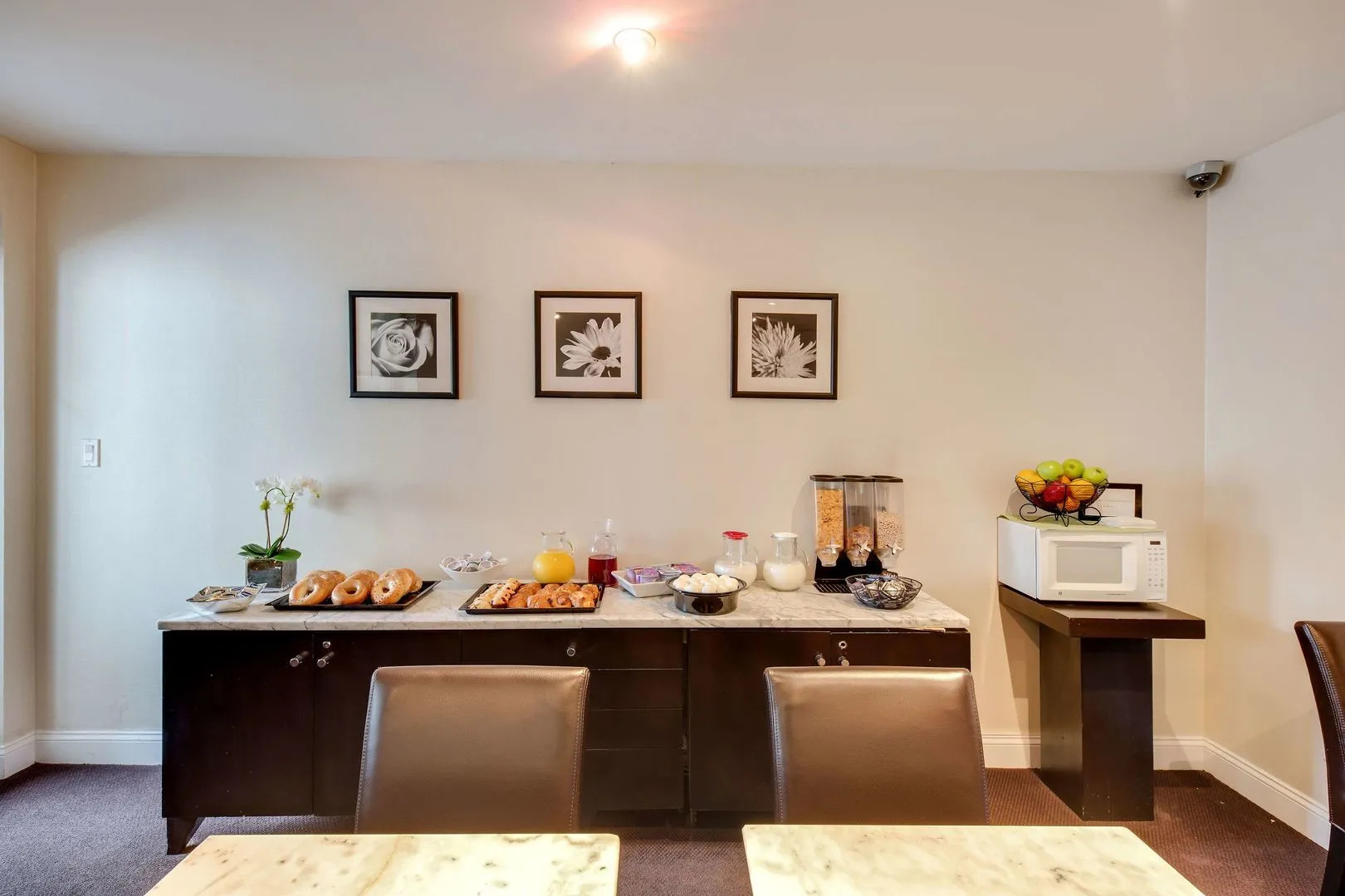 Photo - The Andrew Hotel