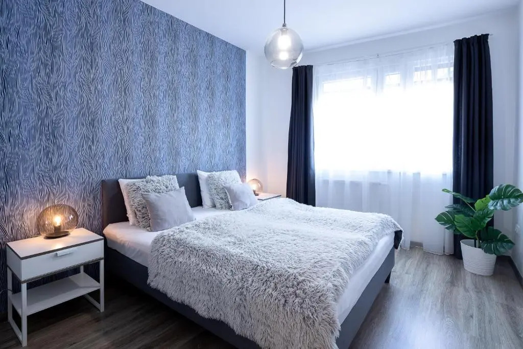 Photo - Vagabond Corvin