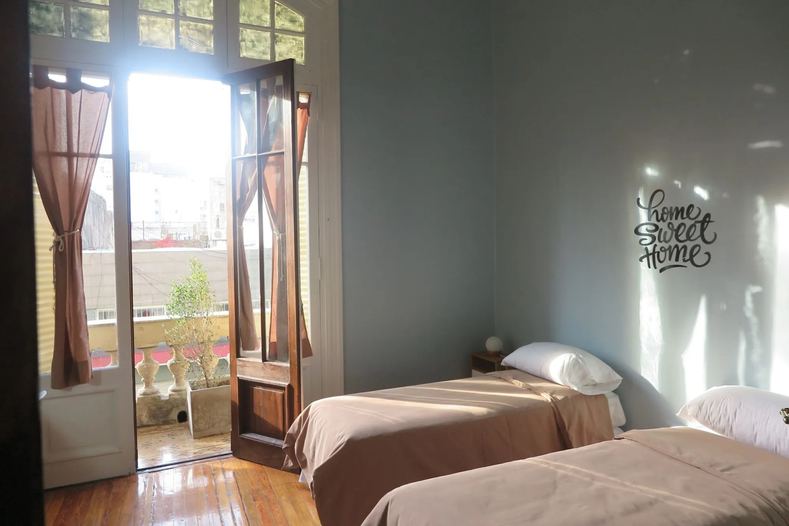 Foto - Sabatico Travelers Hostel & Guesthouse