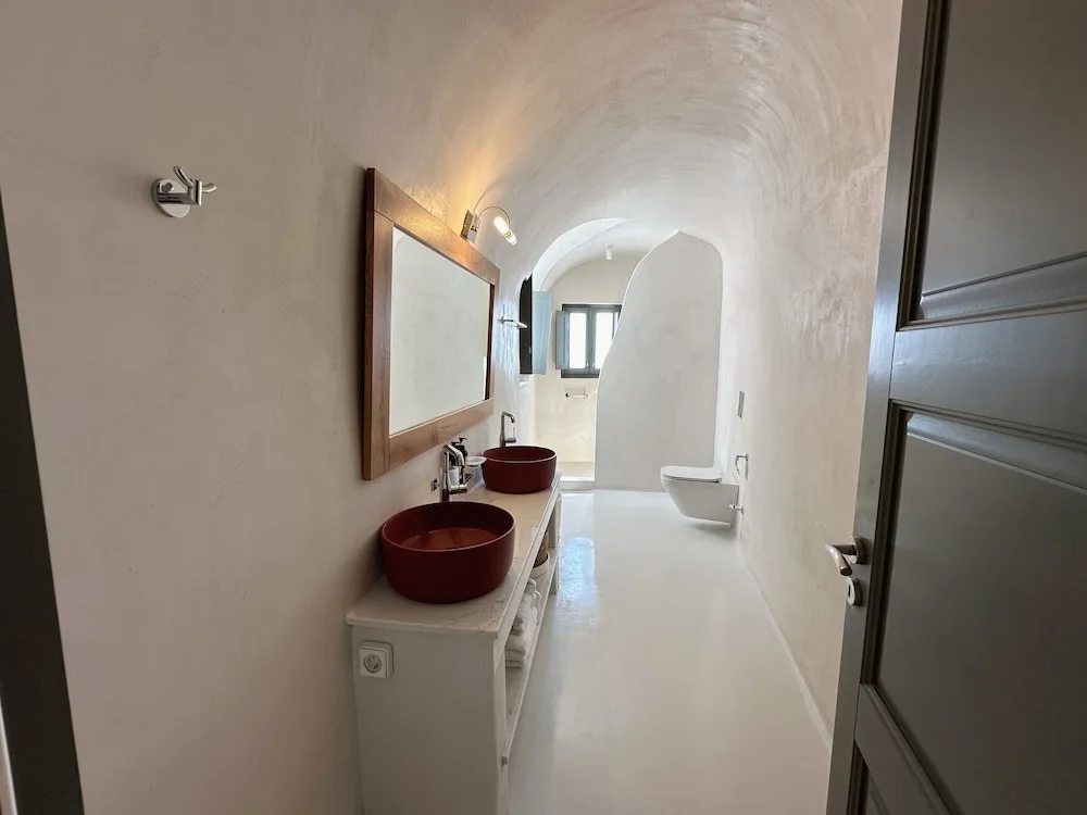 Photo - Dagaz Suites