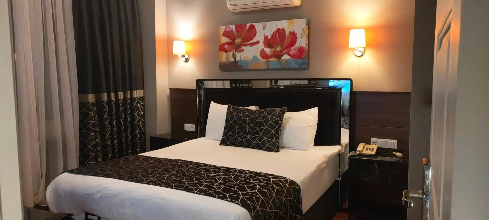 Photo - Star City Hotel