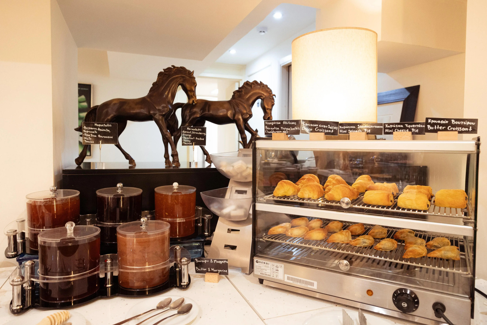 Foto - Best Western Plus Embassy Hotel