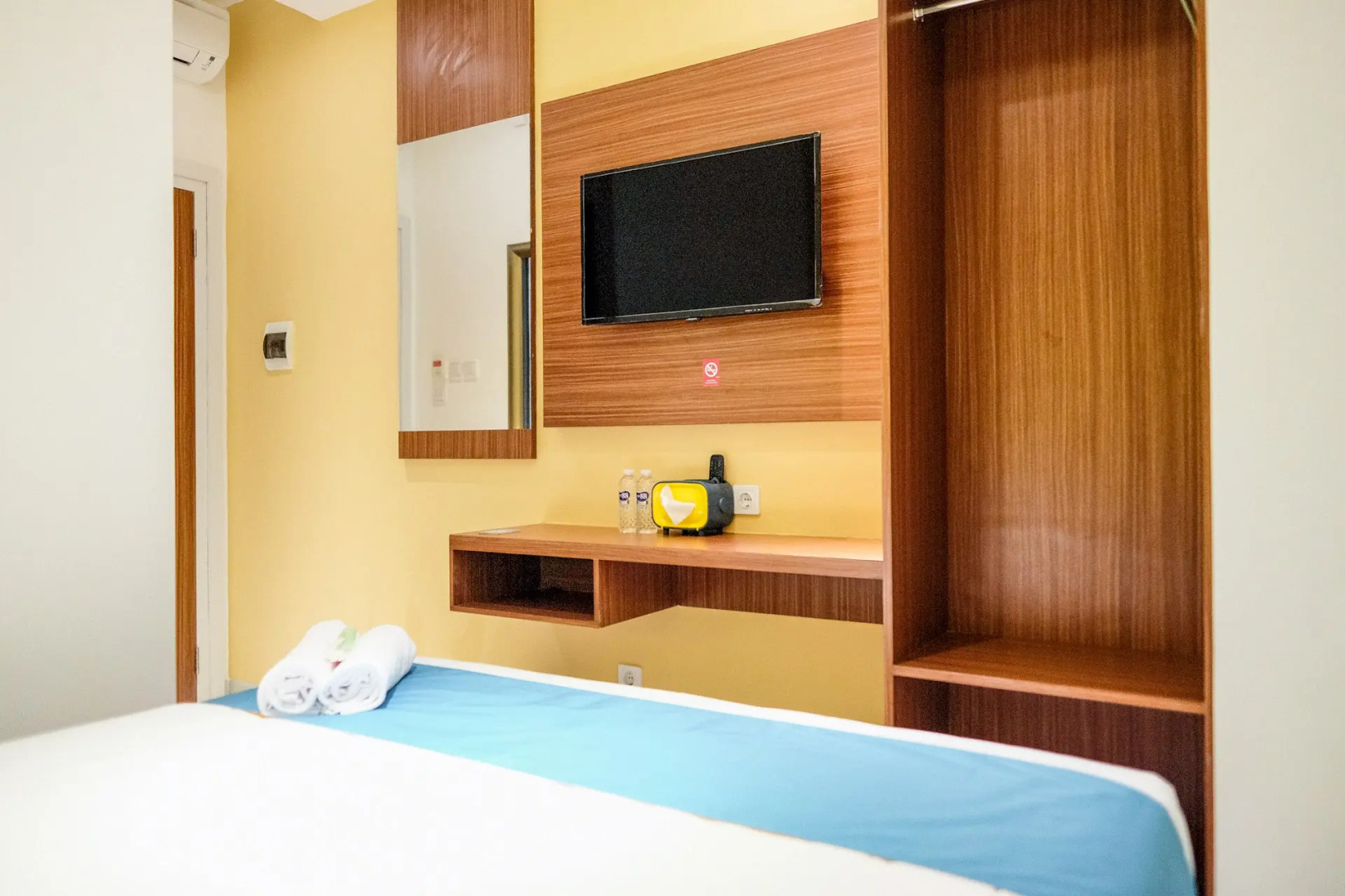 Photo - Sans Hotel Roxy Jakarta