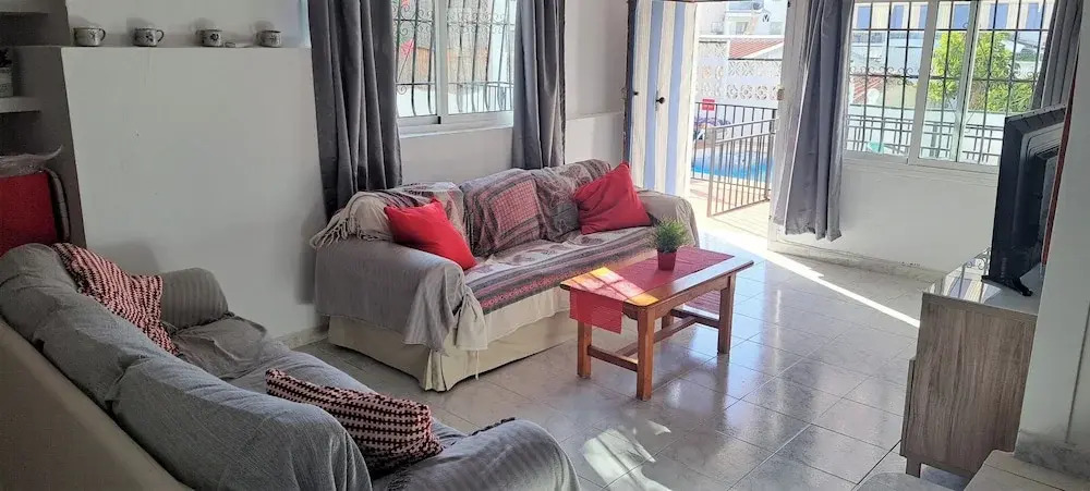 Foto - 2 Bed Villa - Sleeps 5 - Private Pool & Garden