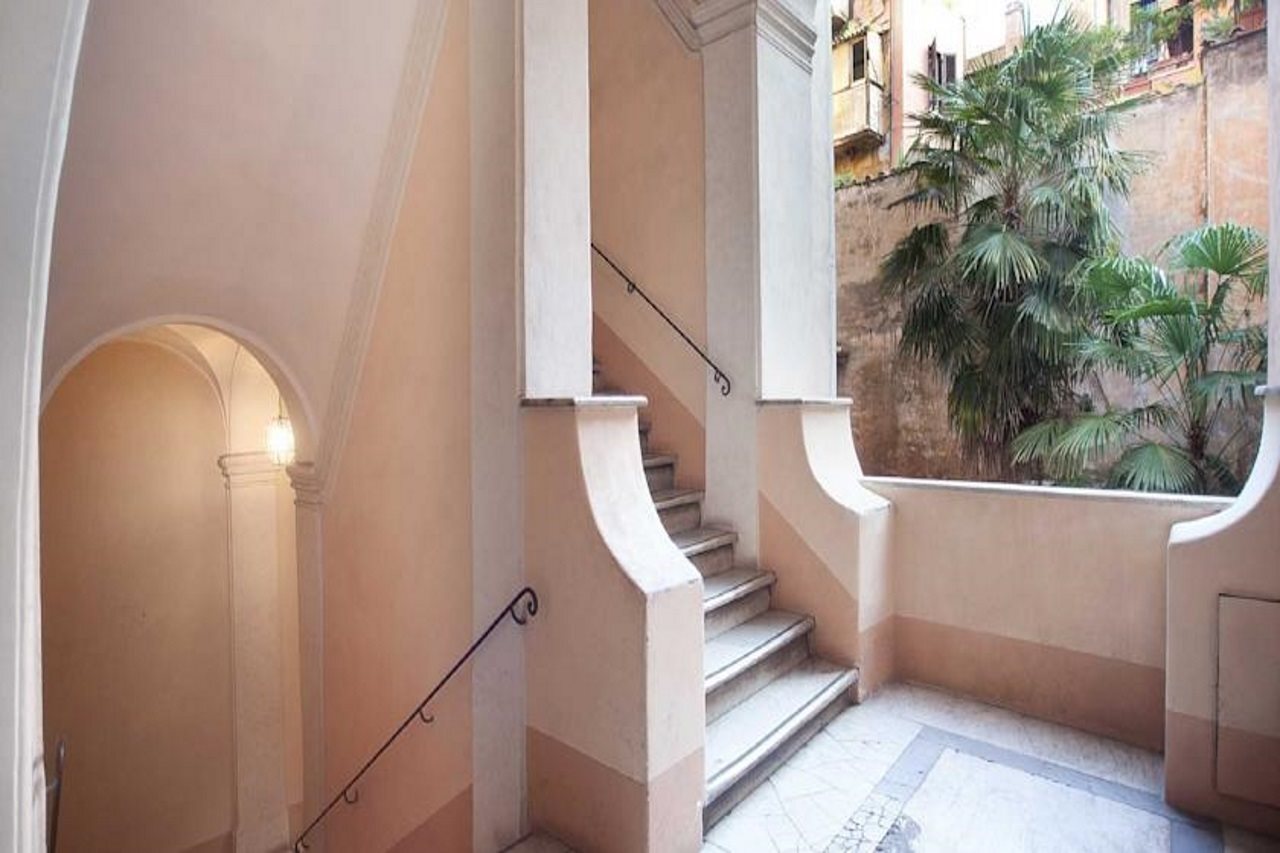 Photo - Pantheon Inn