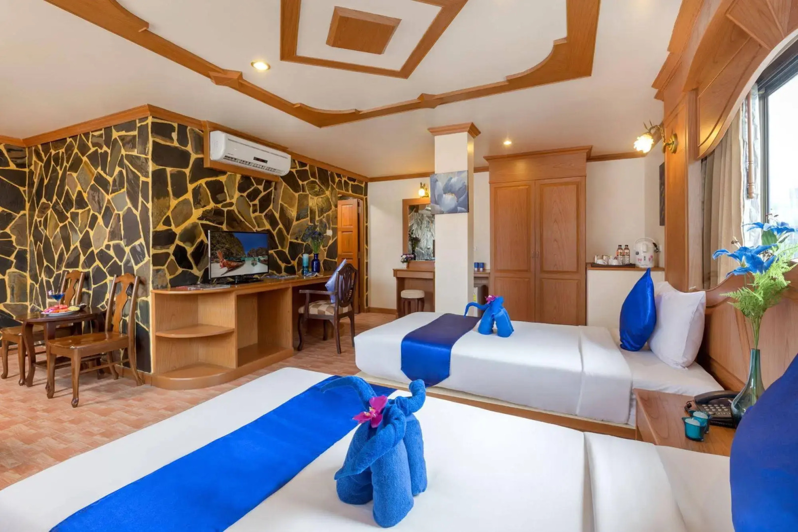 Photo - Tiger Complex Hotel