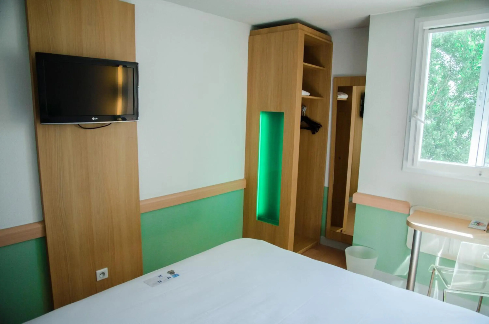 Photo - The Y Smart Hotel