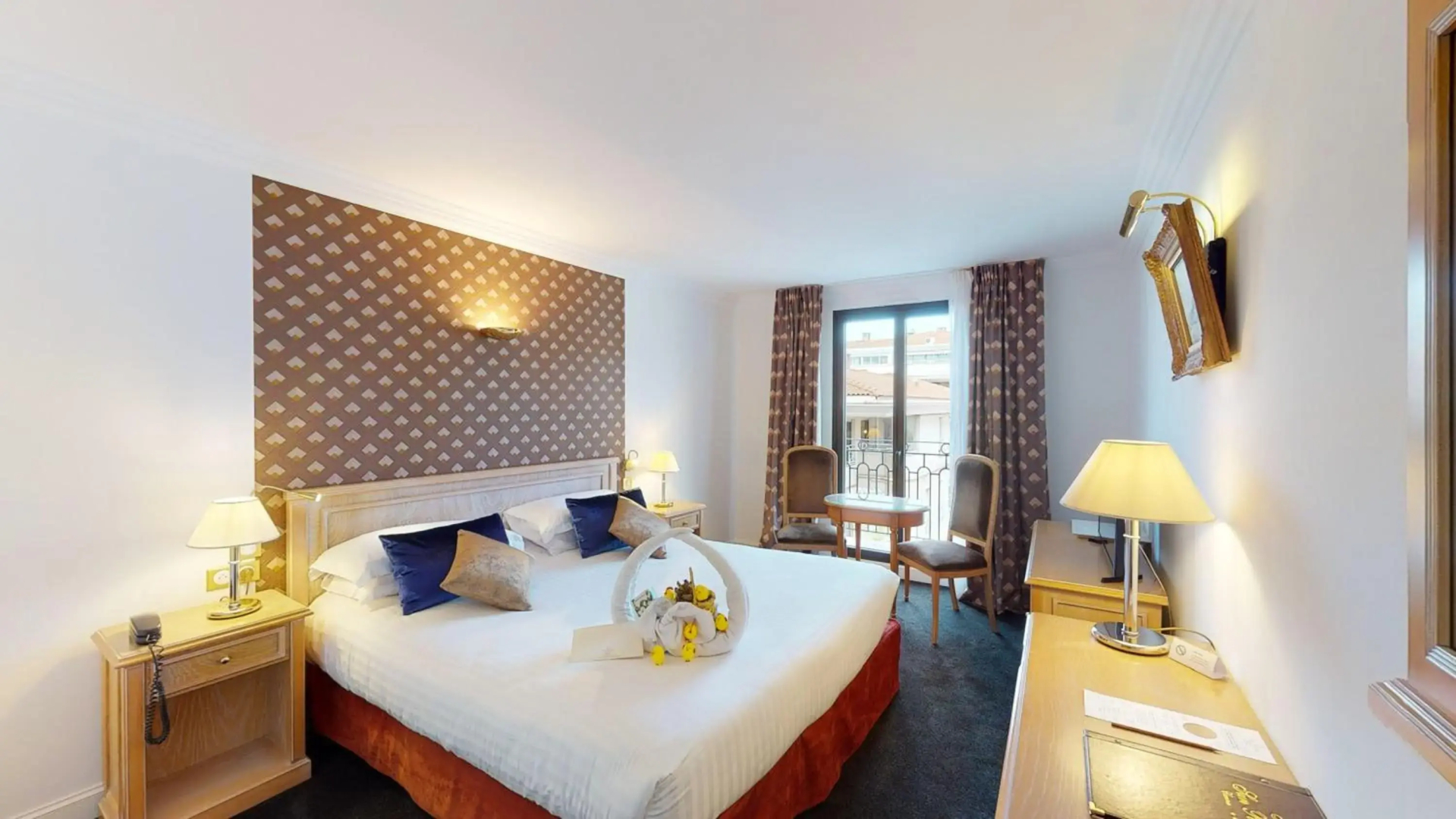 Photo - Sun Riviera Hotel