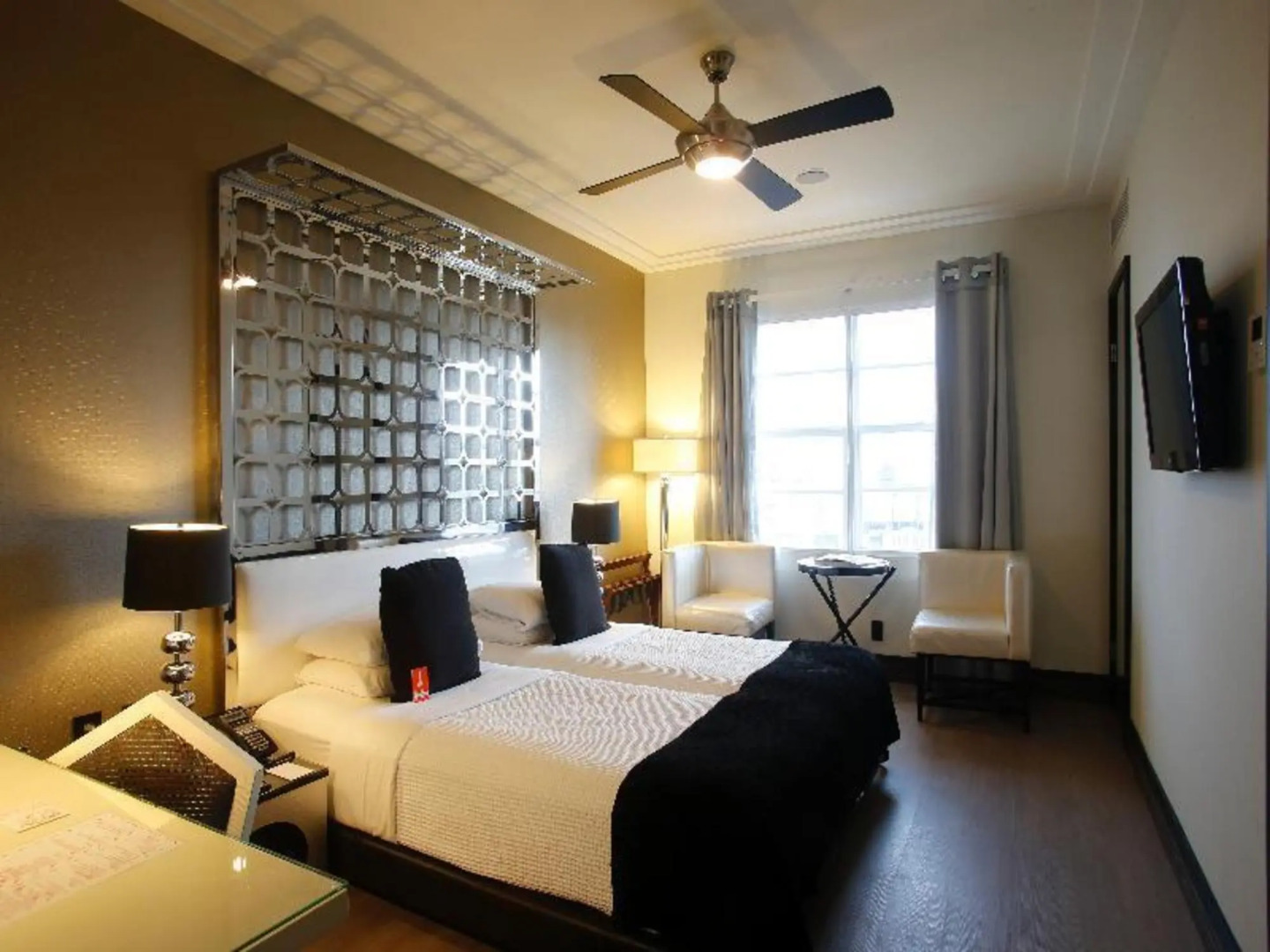 Photo - Waldorf Towers South Beach