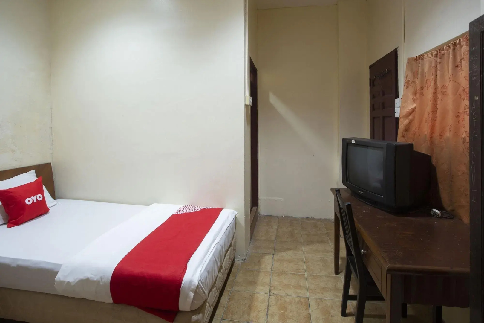 Photo - SPOT ON 90137 Casavilla Hotel Pudu