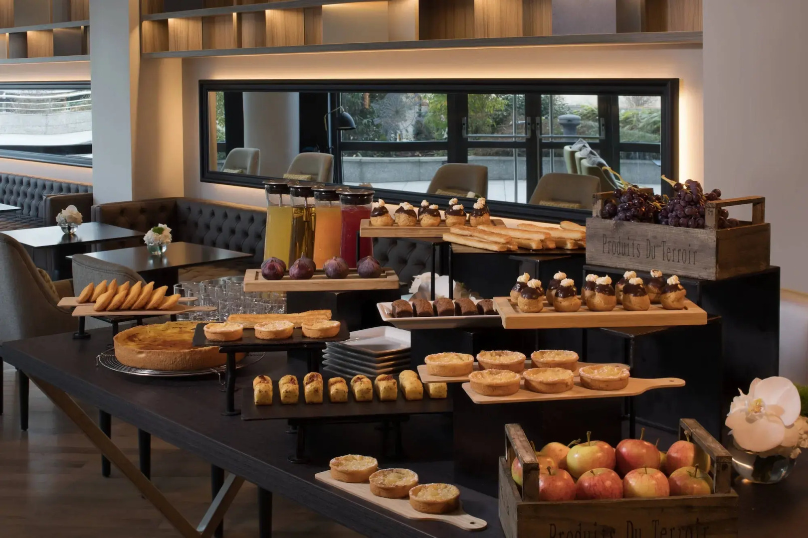 Photo - Renaissance Paris La Defense Hotel