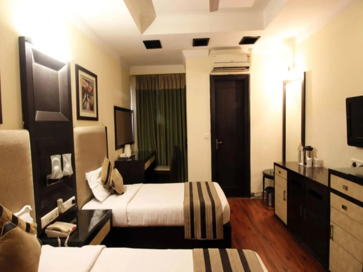 Photo - The Orion Plaza - Nehru Place