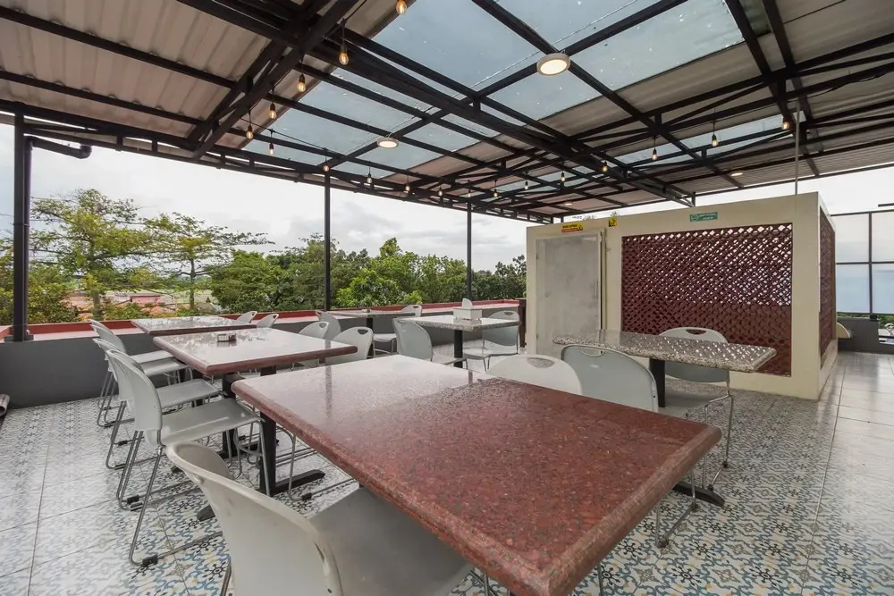 Photo - Urbanview Hotel Cantee Halim Perdanakusuma by RedDoorz