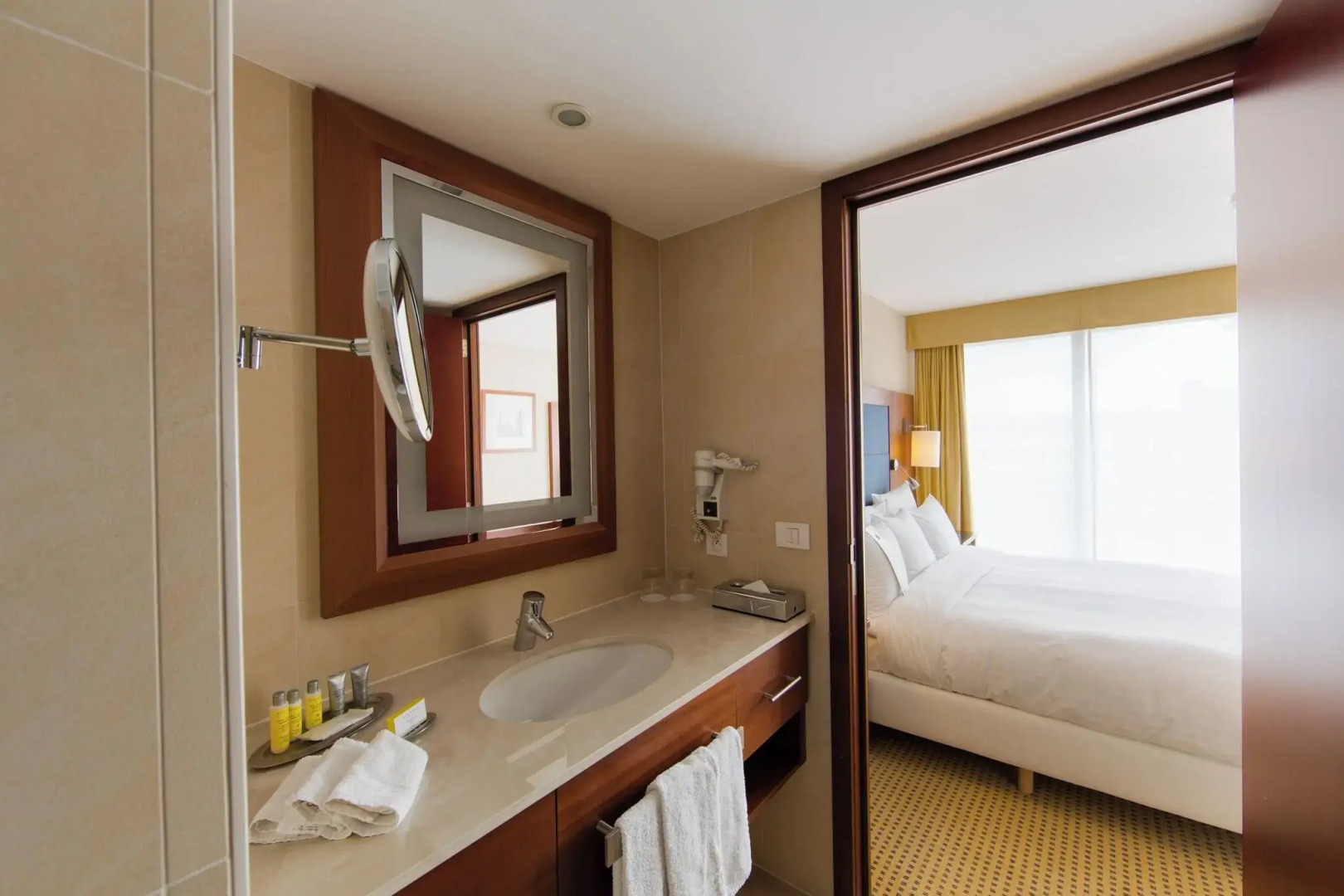 Photo - Ghent Marriott Hotel