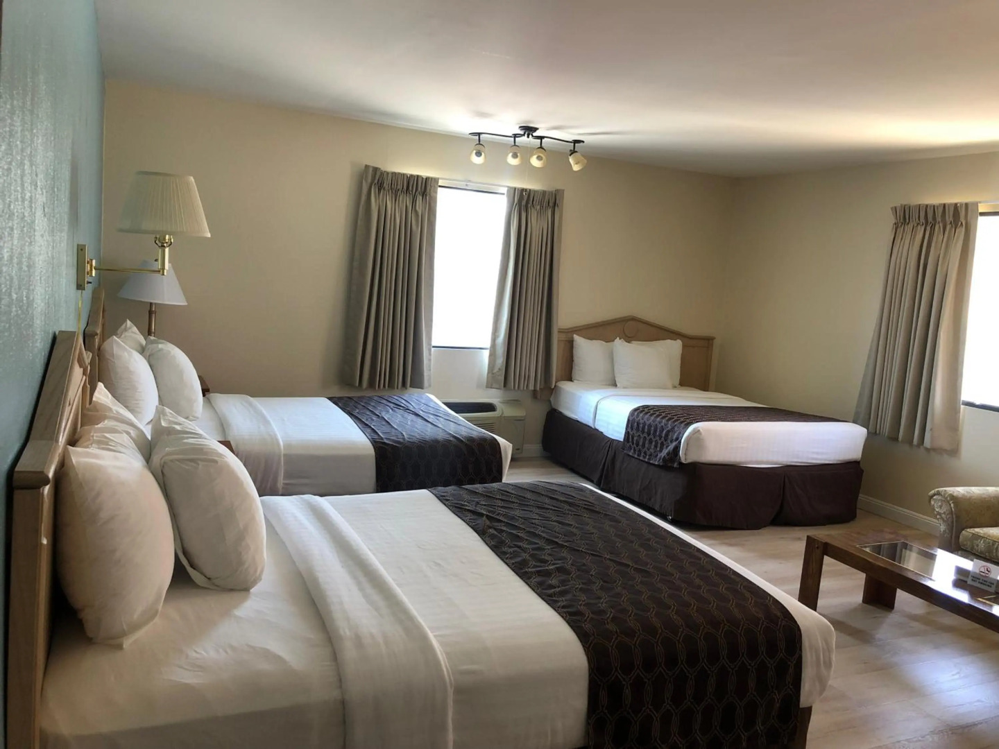 Foto - Rotex Western Inn