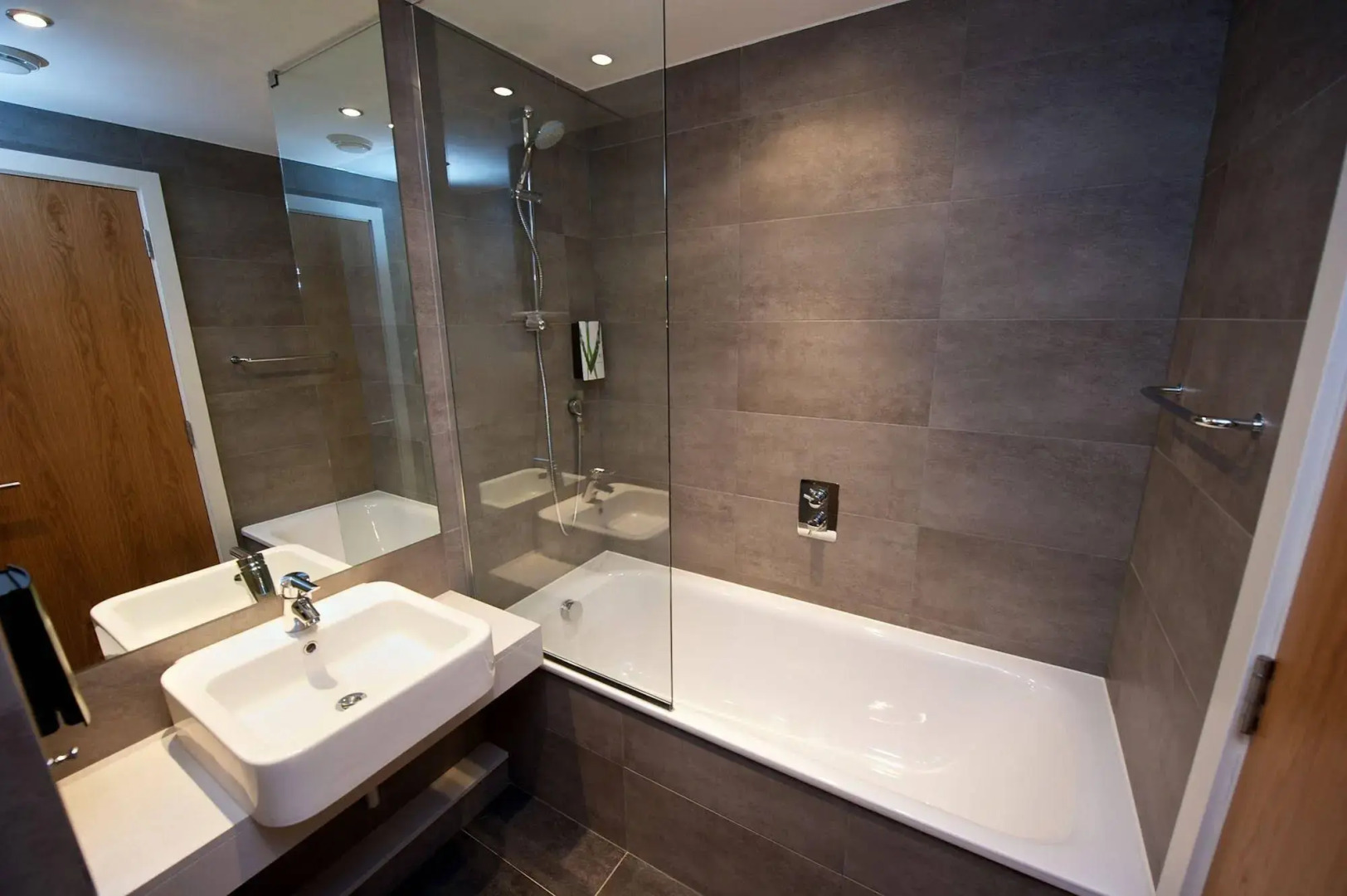 Foto - Staycity Aparthotels Marseille Centre Vieux Port