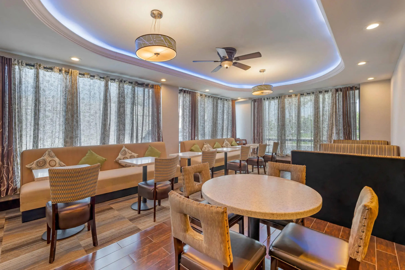 Photo - Comfort Inn Anaheim Resort