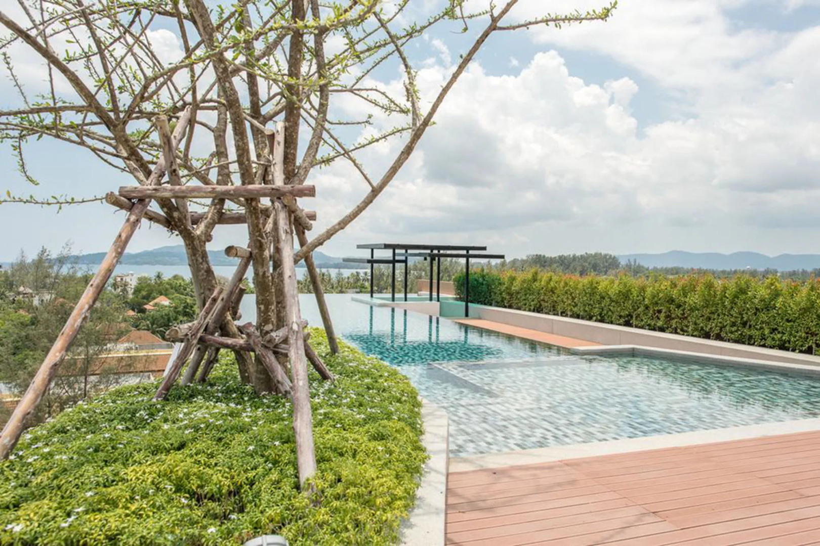 Foto - 6th Avenue Surin Beach - Official Account