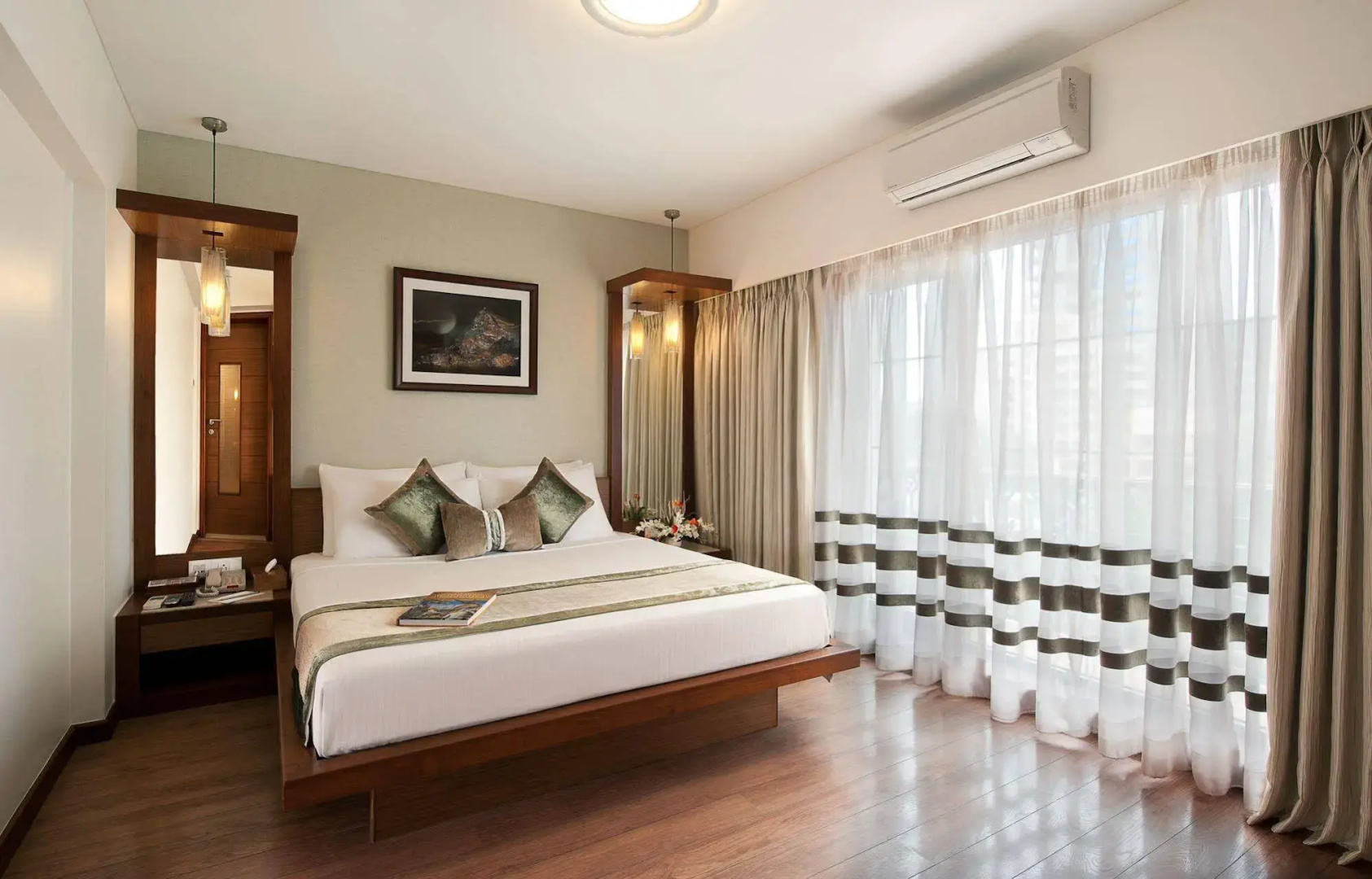 Photo - Grand Residency Hotel & Serviced Apartments