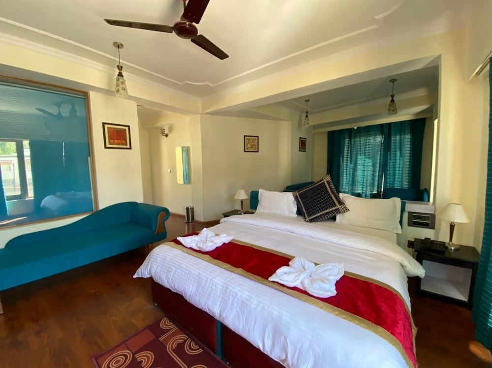 The Grand Ladakh