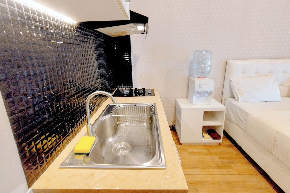 Minimalist Studio Conecting To Mall At Anderson Supermall Mansion Apartment