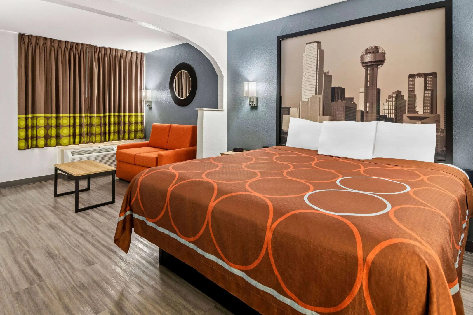 Photo - Super 8 by Wyndham Grand Prairie Southwest