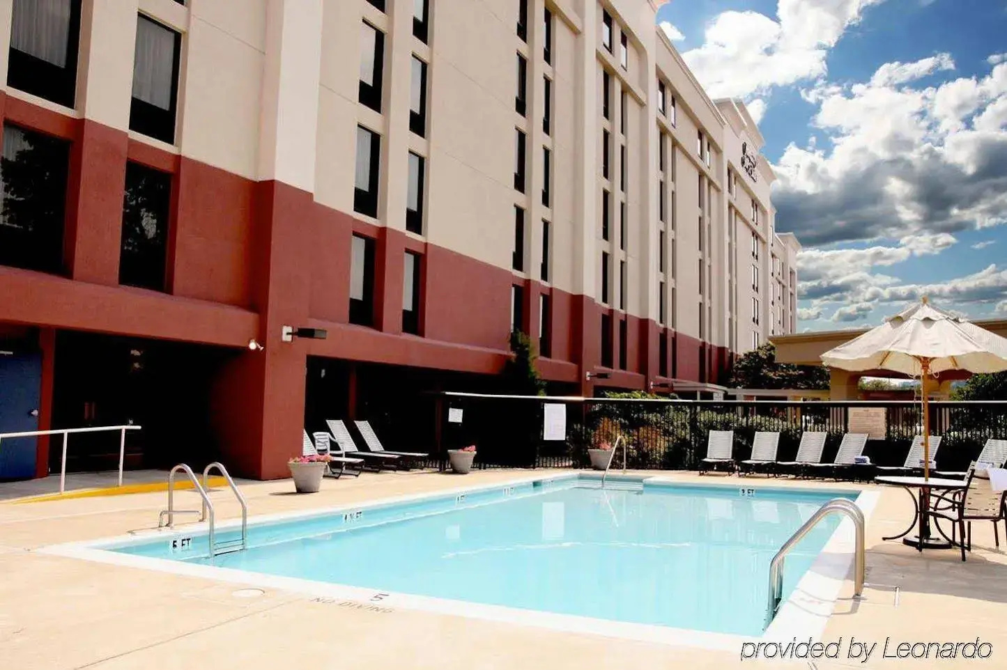 Photo - Hampton Inn & Suites Alexandria Old Town Area South