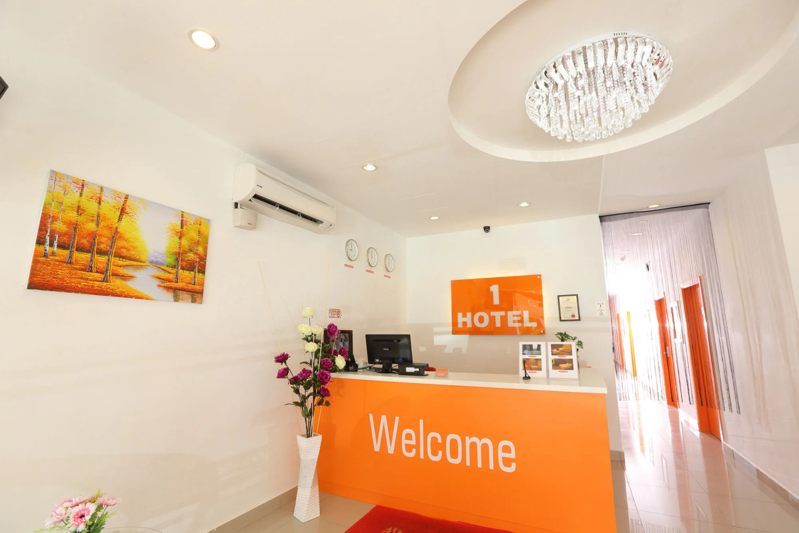 Photo - 1 Hotel Taman Connaught