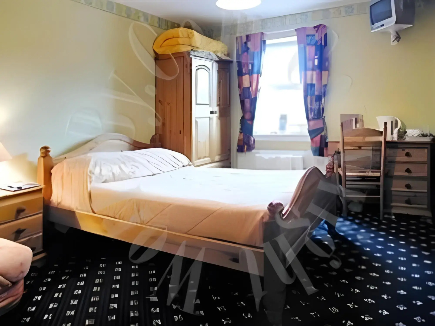 Photo - Twin Lions Hotel