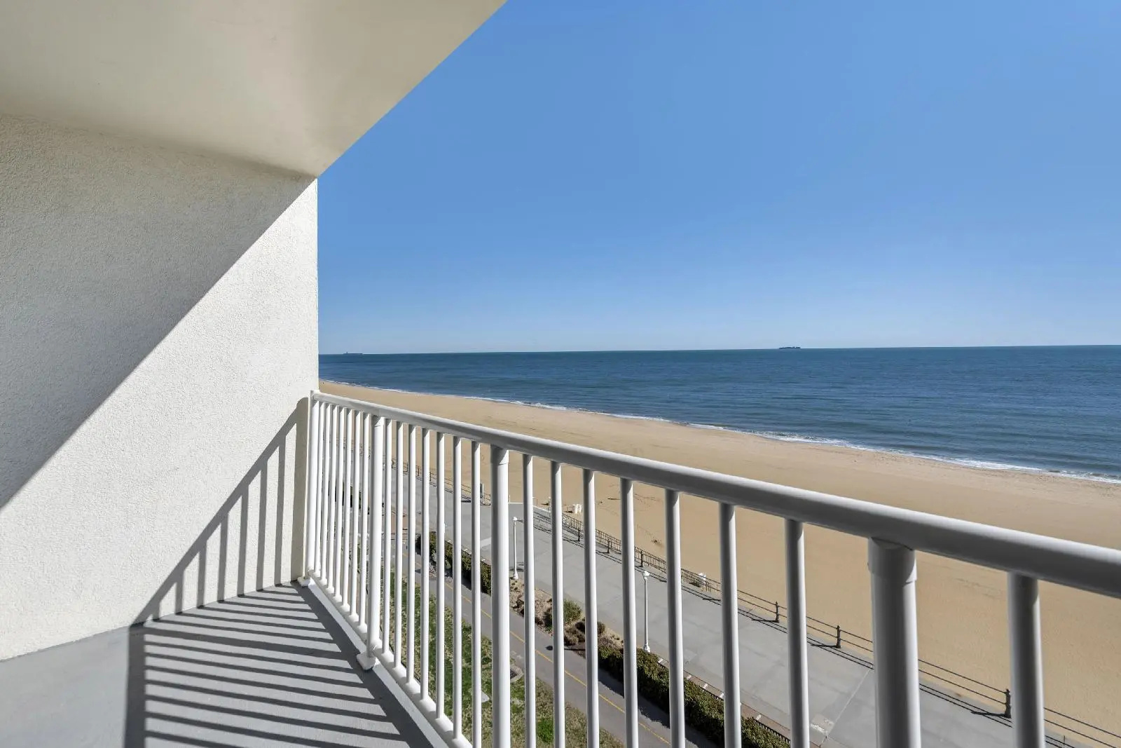 Photo - Coastal Hotel and Suites Virginia Beach Oceanfront