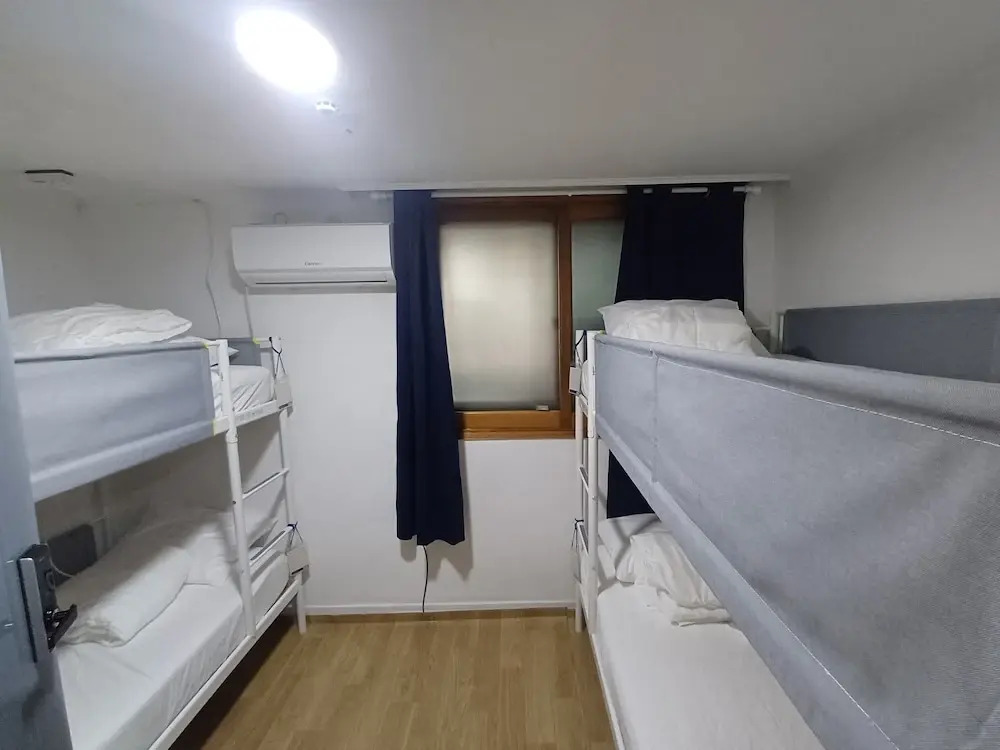 Photo - Ocean's Guesthouse - foreigners only