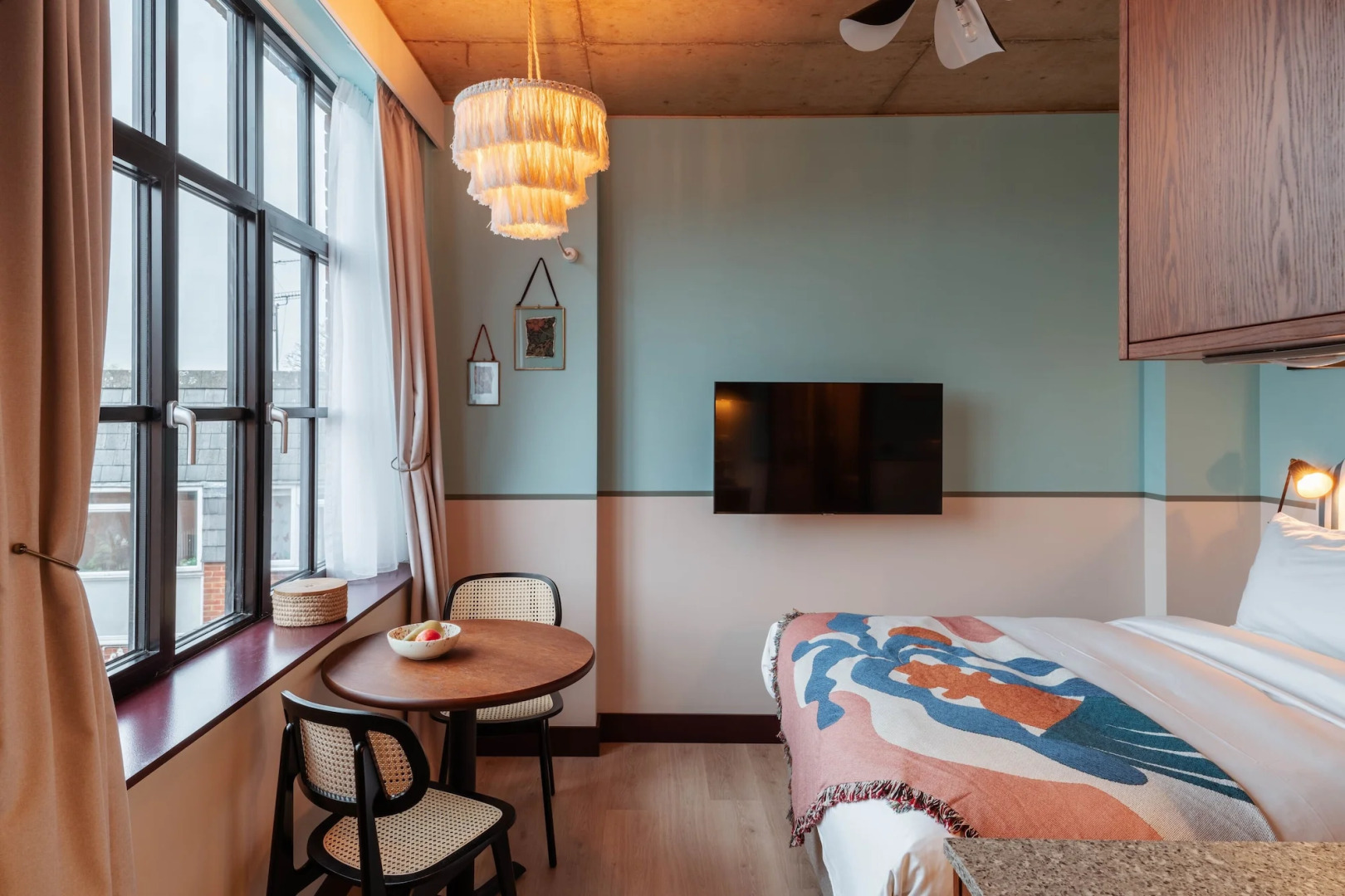 Photo - room2 London Chiswick Hometel