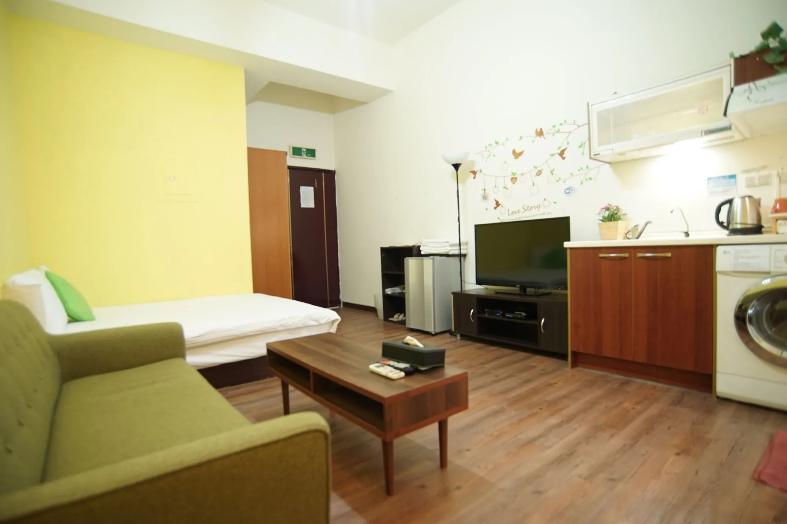 Photo - CJ Hotel