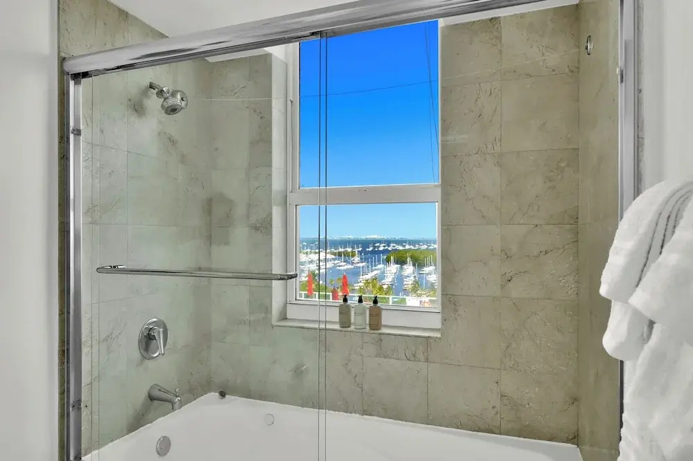 Photo - Tropical Paradise Spacious 3 bedroom