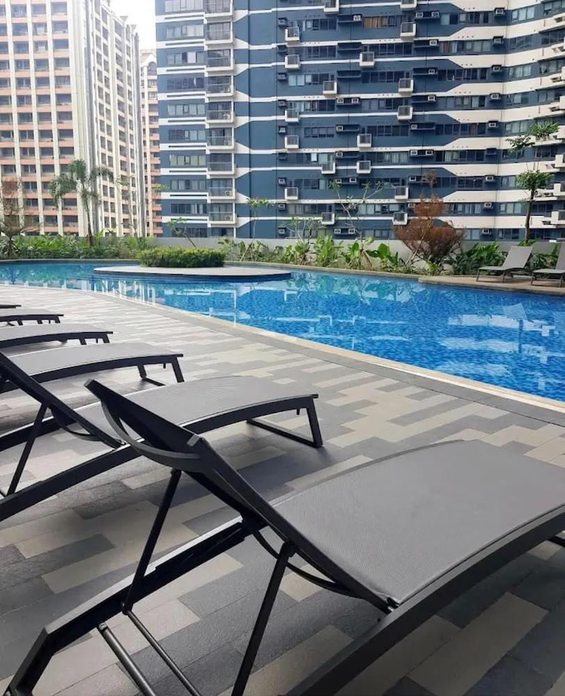 Foto - Sunset View at Air Residences Makati