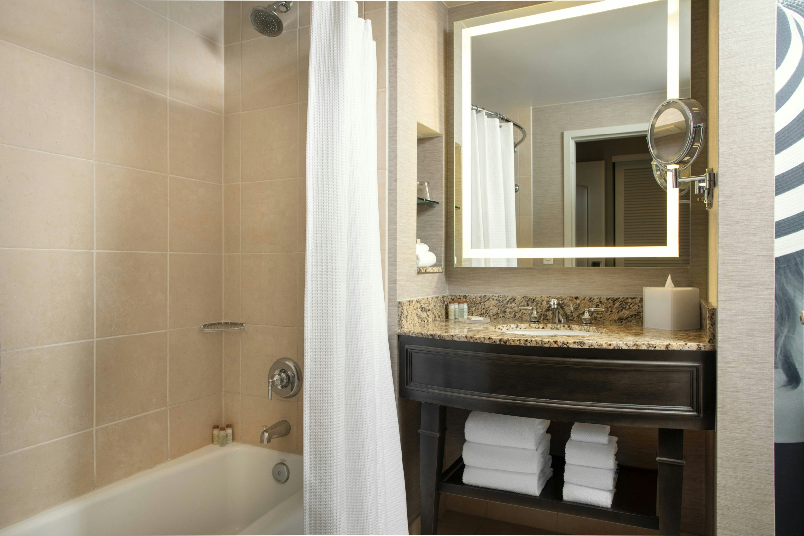 Photo - Renaissance Tampa International Plaza Hotel