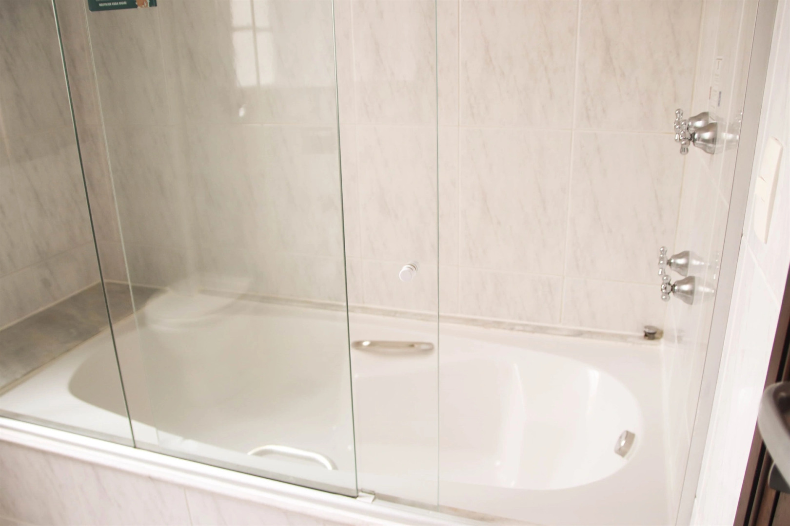 Photo - Johnscher by SJ - San Juan Curitiba