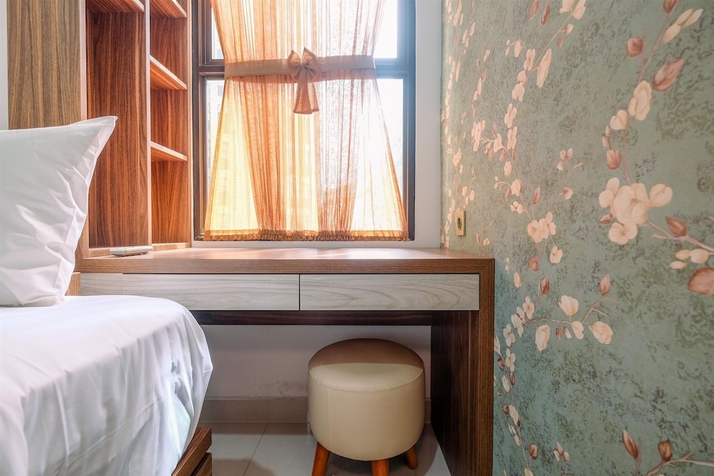 Good Deal And Relaxing 2Br Transpark Cibubur Apartment