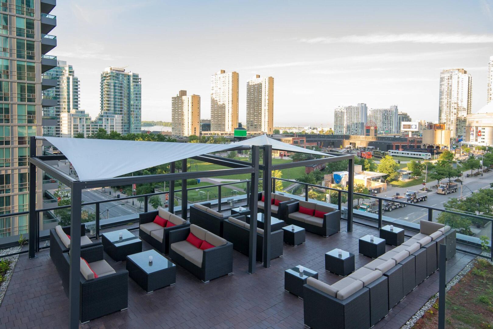 Photo - Delta Hotels by Marriott Toronto