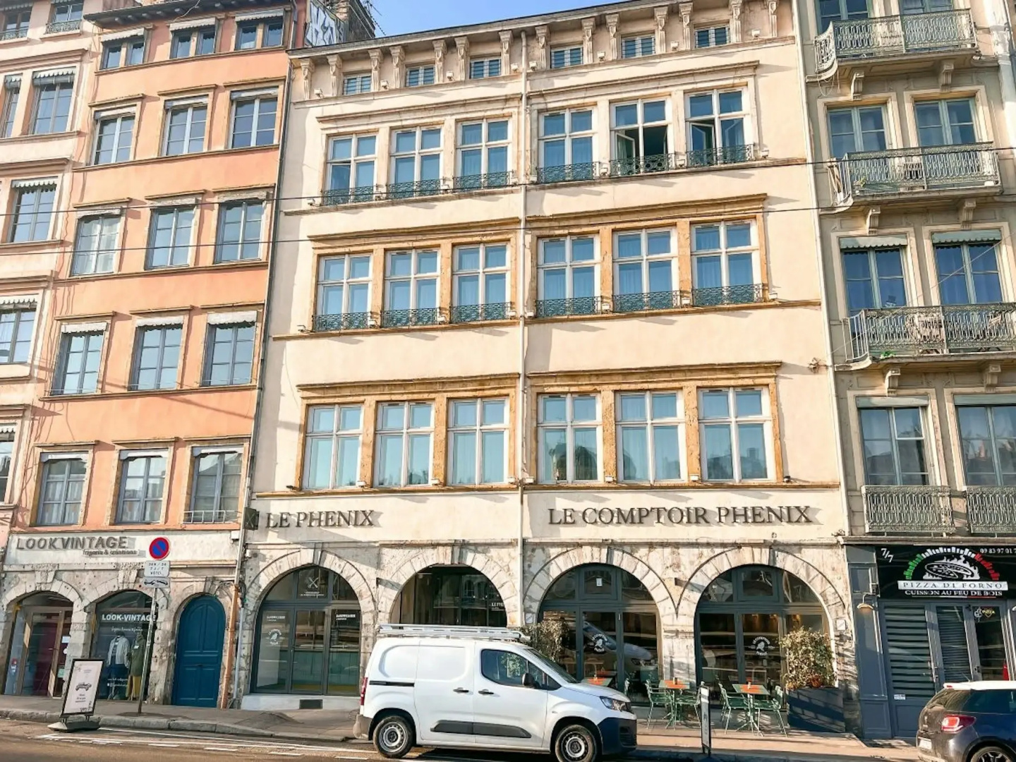 Photo - Le Phenix Hotel