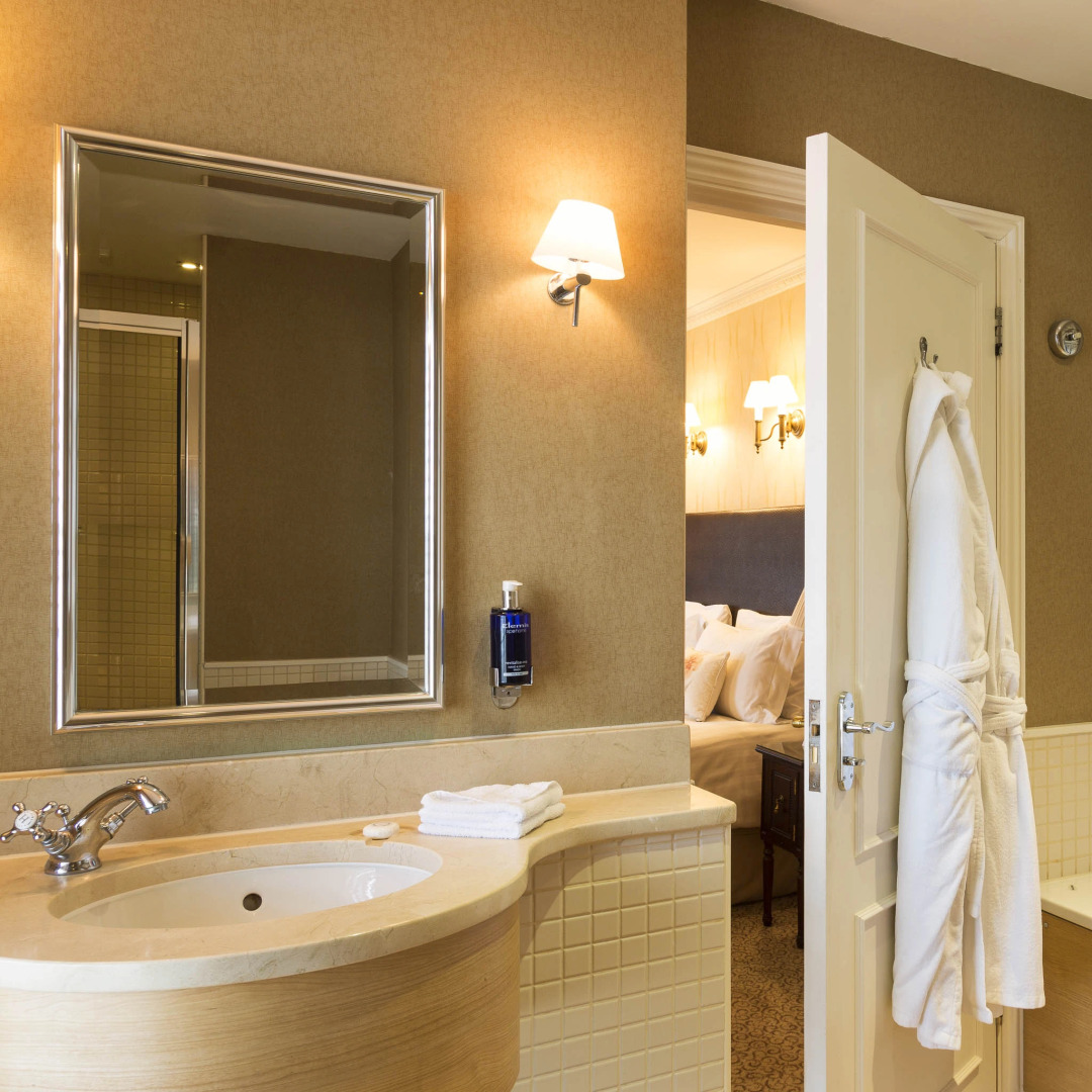 Photo - Somerville Hotel