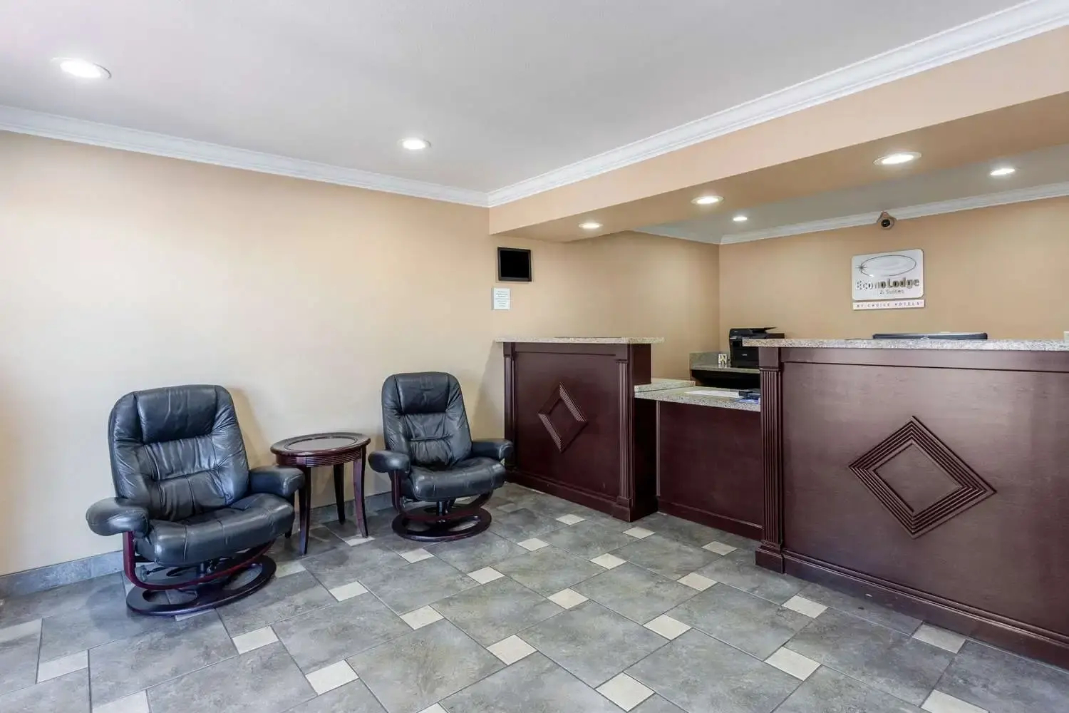 Photo - Econo Lodge Inn & Suites Escondido Downtown