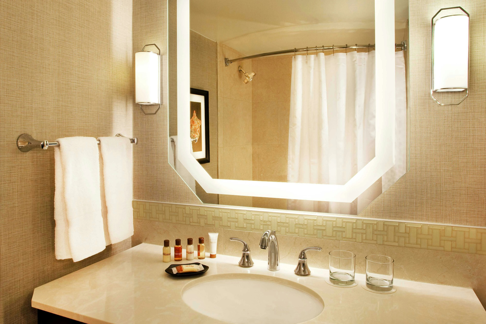 Photo - Sheraton New Orleans Hotel