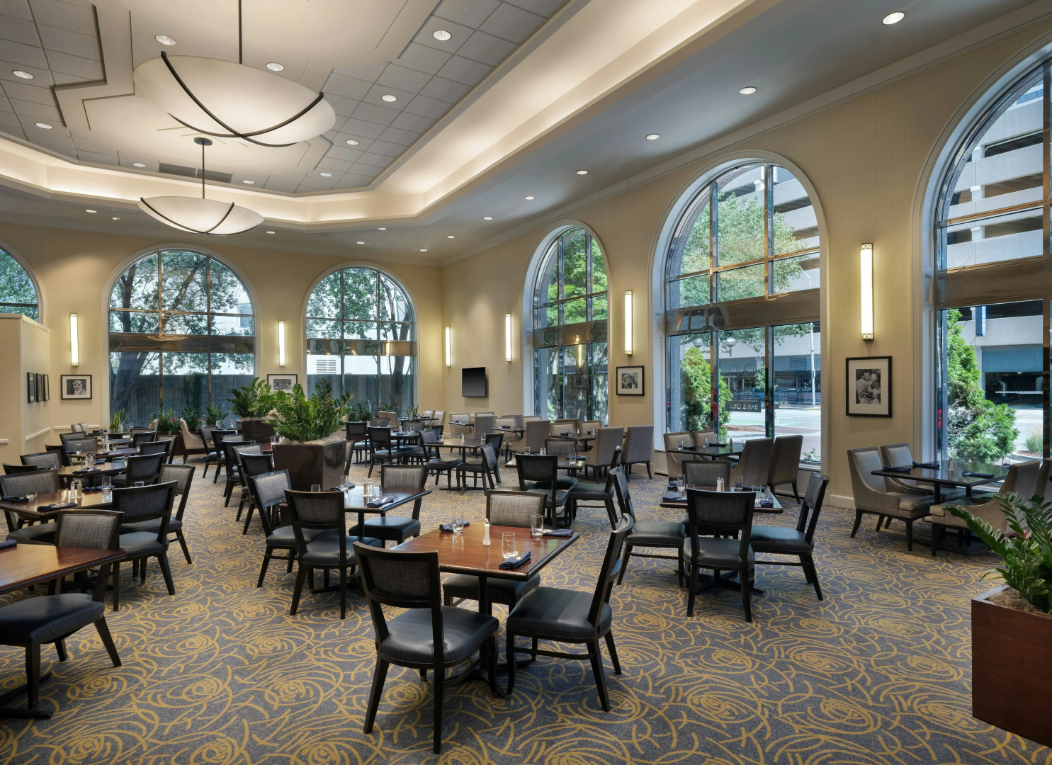 Foto - Hilton Indianapolis Hotel & Suites