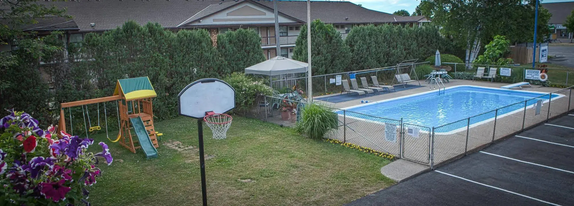 Photo - Villager Lodge Niagara Falls