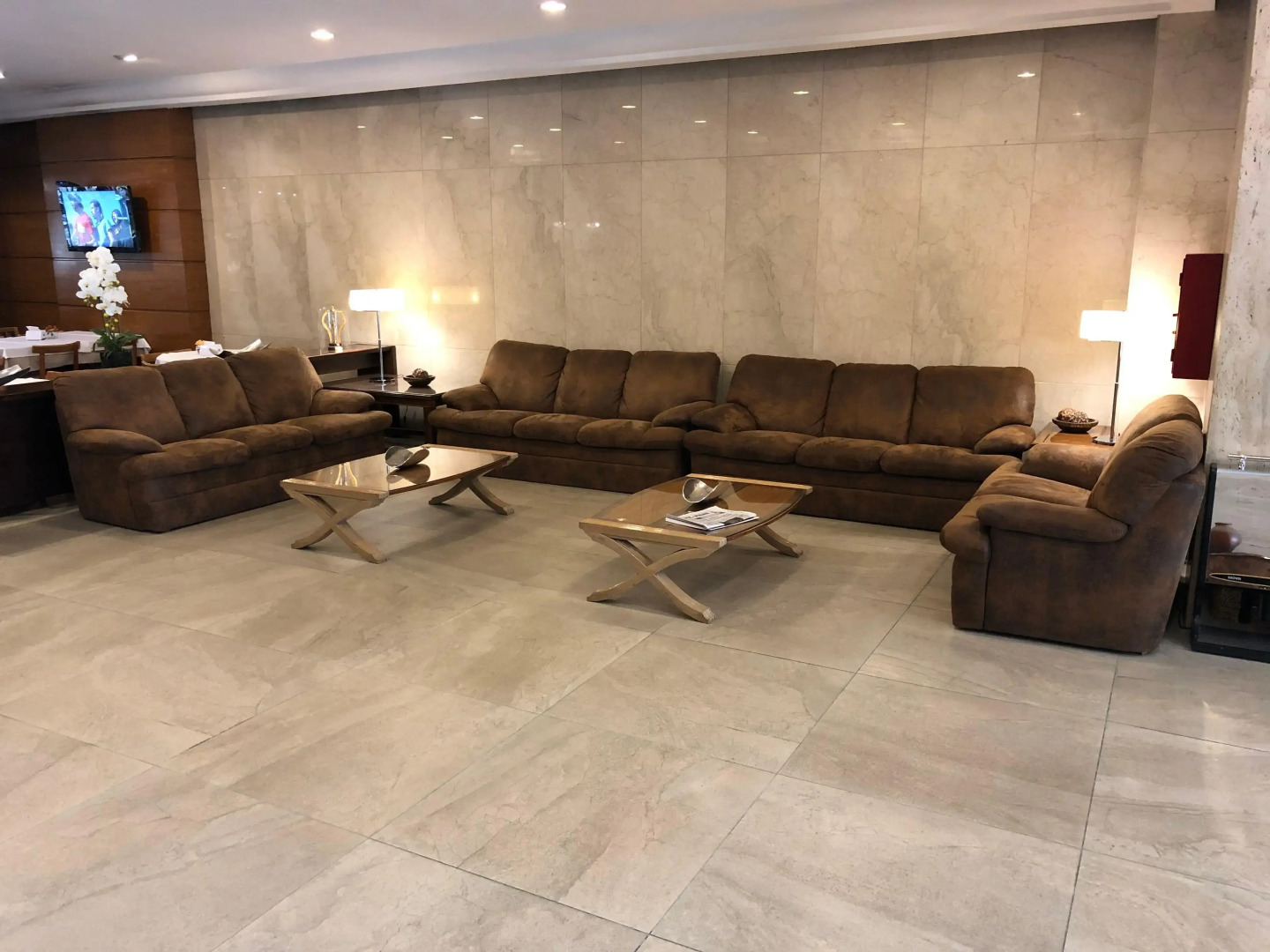 Foto - Crystal Palace Hotel