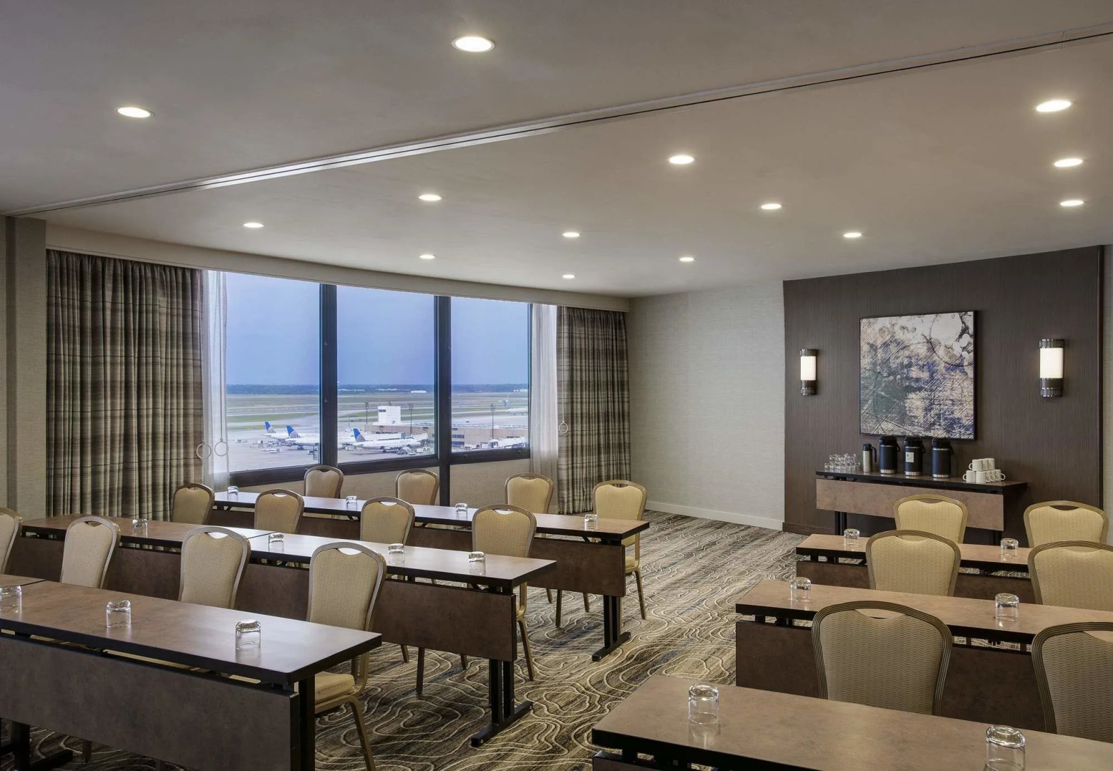 Photo - Houston Airport Marriott at George Bush Intercontinental