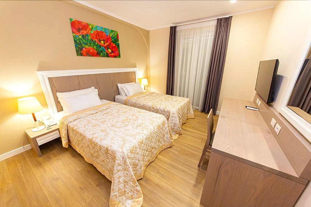 Photo - F&m Hotel