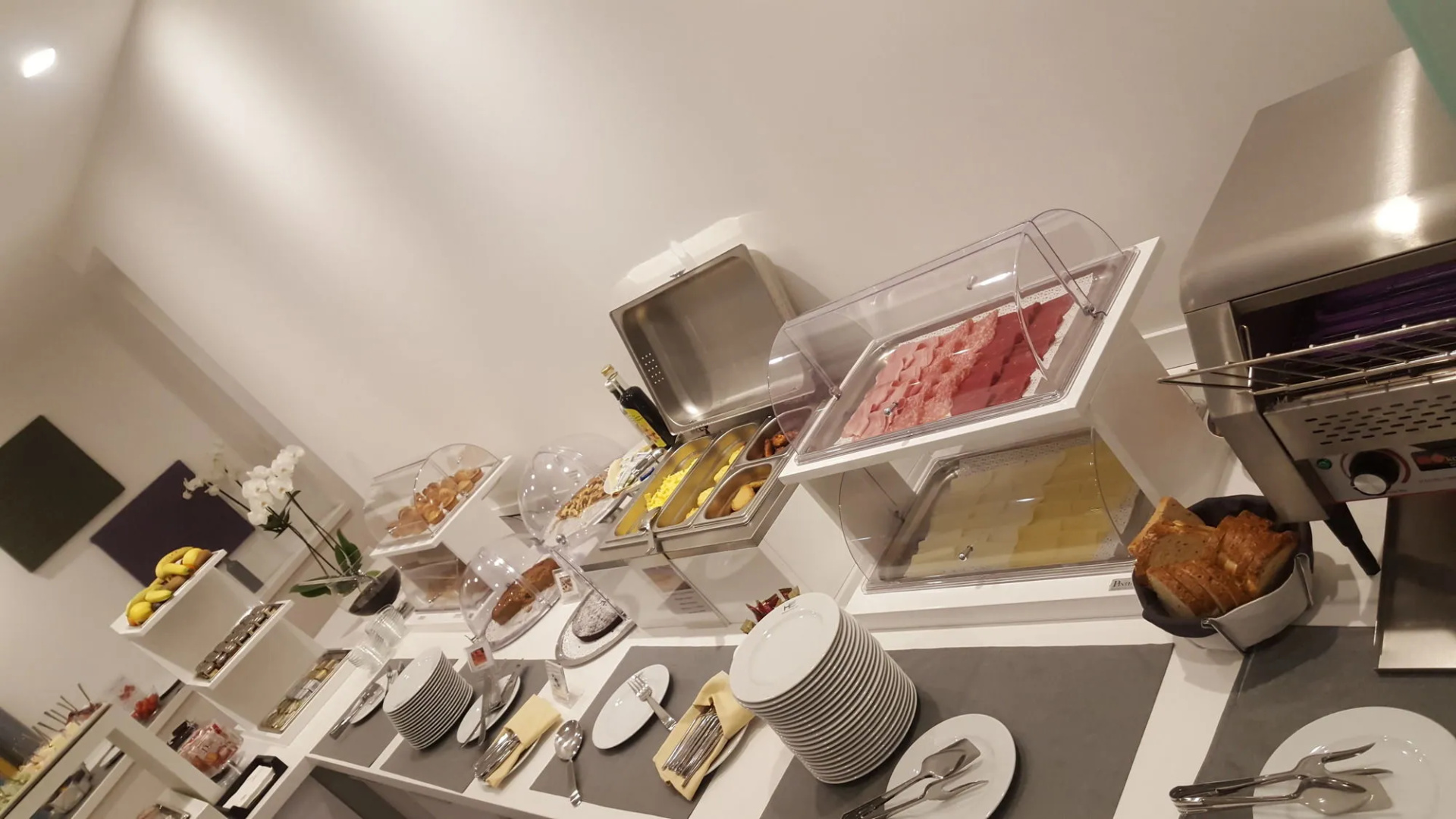 Photo - Hotel Executive Inn